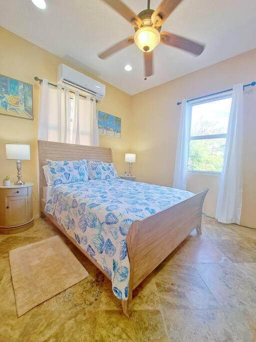 Sailfish Villa Luxury Beachfront Estate Magens Bay Cruz Bay エクステリア 写真