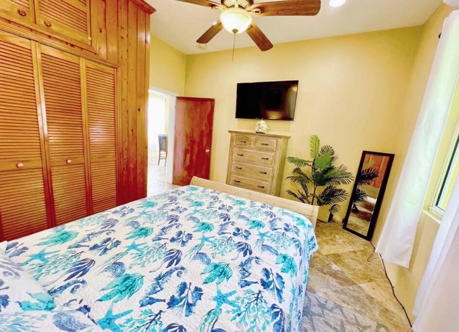Sailfish Villa Luxury Beachfront Estate Magens Bay Cruz Bay エクステリア 写真